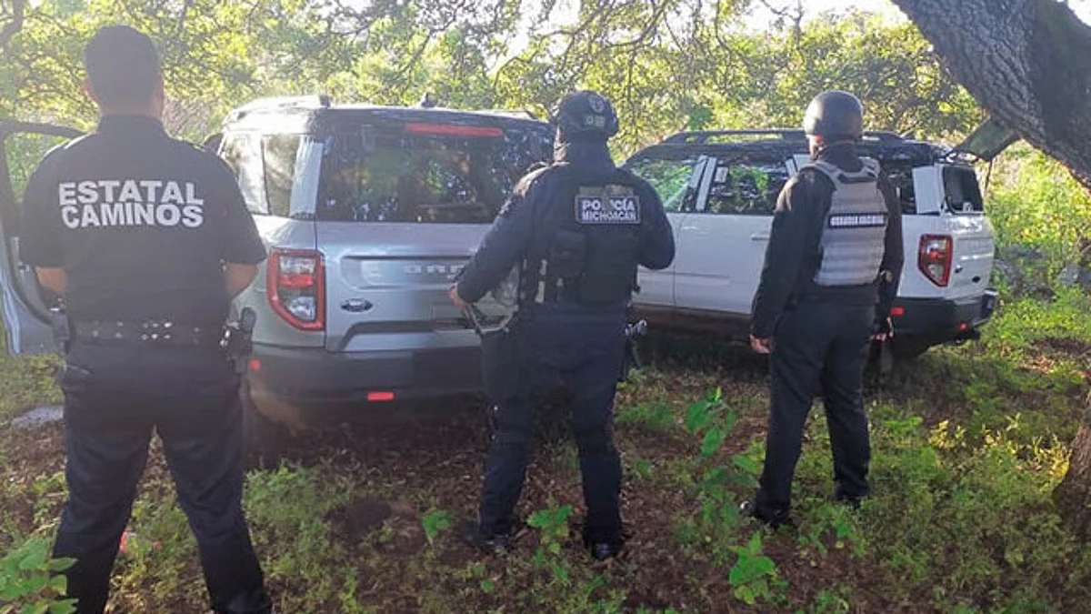 Michoacán: Recuperan cuatro vehículos robados a nodrizas ya aseguradas