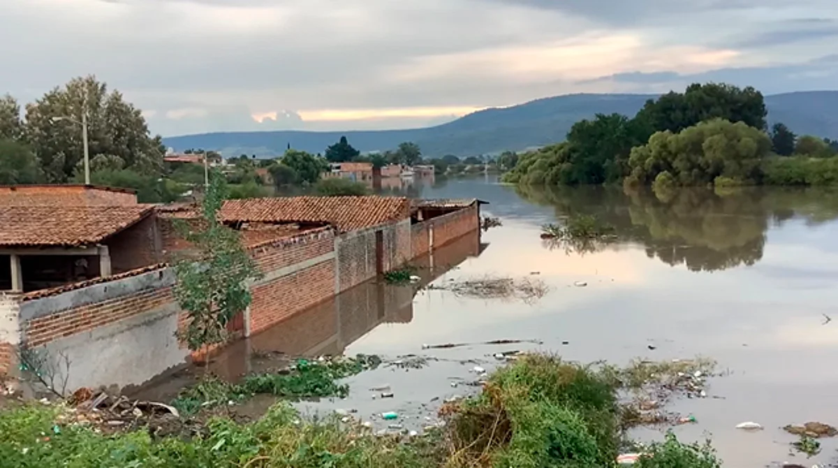 Bajío de Michoacán, en riesgo de inundaciones si siguen lluvias: PC