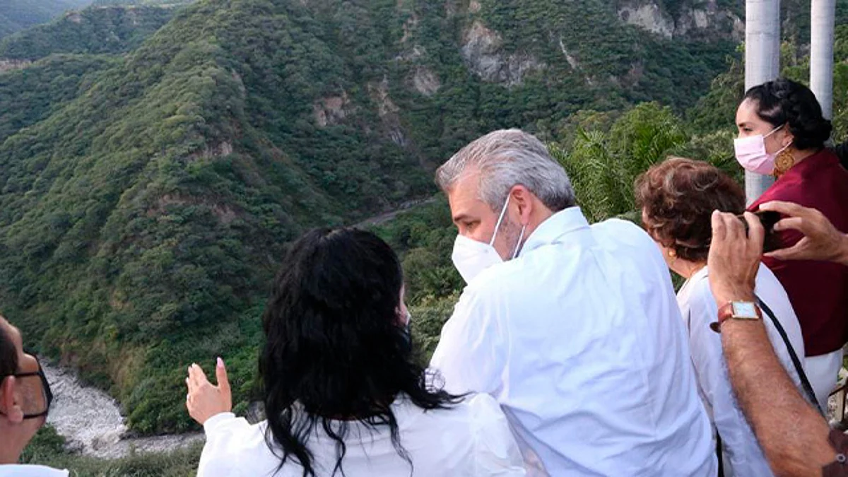 Conoce Alfredo Ramírez Bedolla proyecto turístico de San José Purúa
