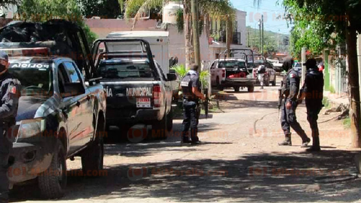 Atacan a balazos una patrulla en Zamora; hay un policía muerto y 2 heridos