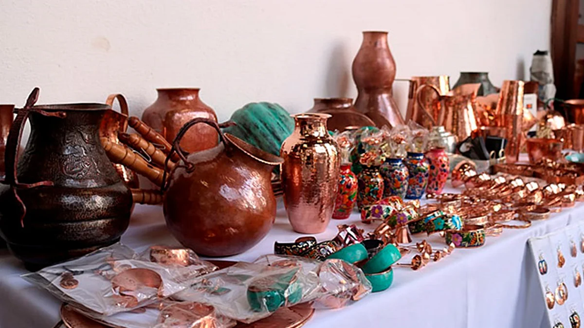 Exposiciones y venta de productos se ofrecen en Festival de Velas en Uruapan
