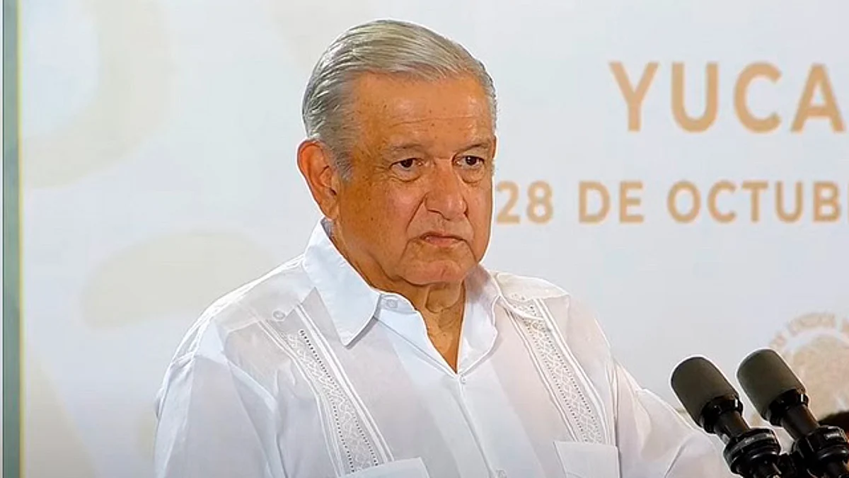 AMLO critica gastos "superfluos" en gubernatura de Aureoles Conejo en Michoacán