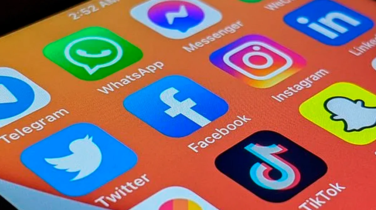 Facebook se cae por tercera vez esta semana