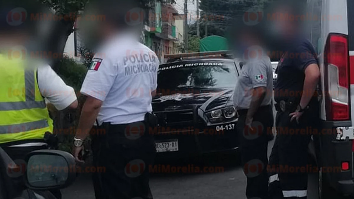 Por error, hombre se dispara al manipular un arma hechiza, en Morelia