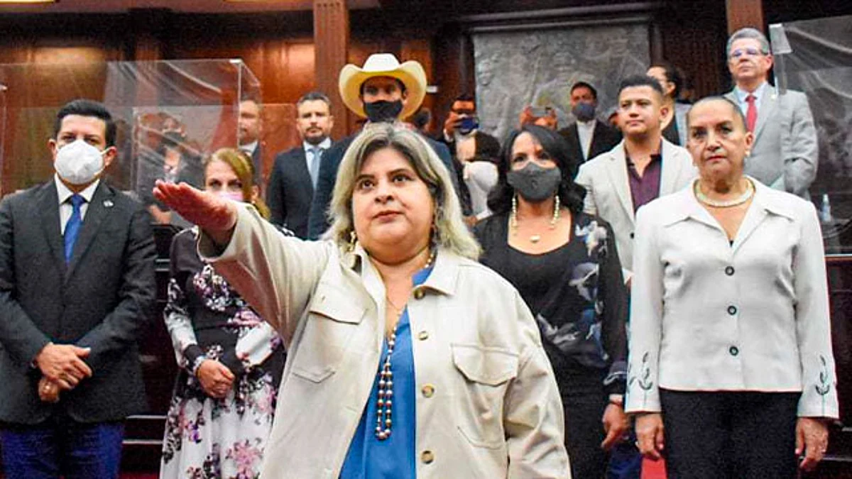 Ratifica Congreso a Azucena Correa como nueva contralora del Gobierno de Michoacán