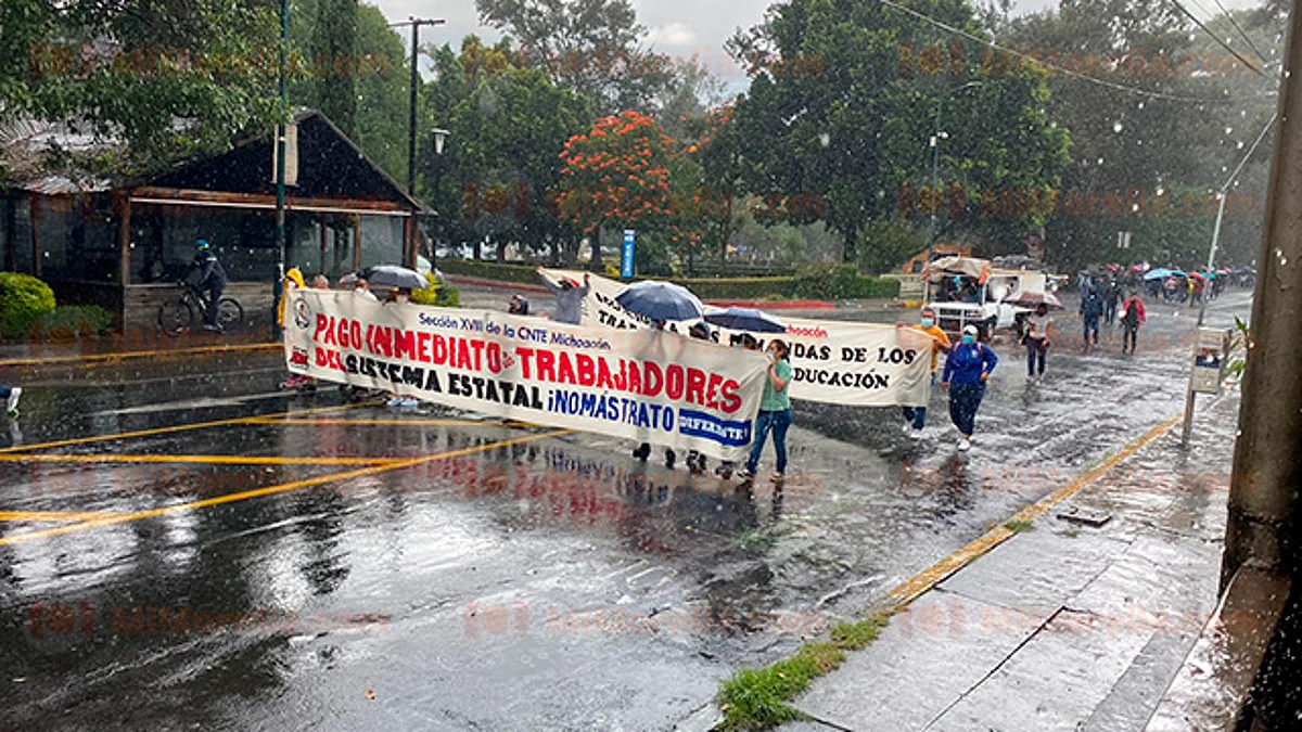 Pese al compromiso de pago, CNTE continúa con manifestaciones en Morelia