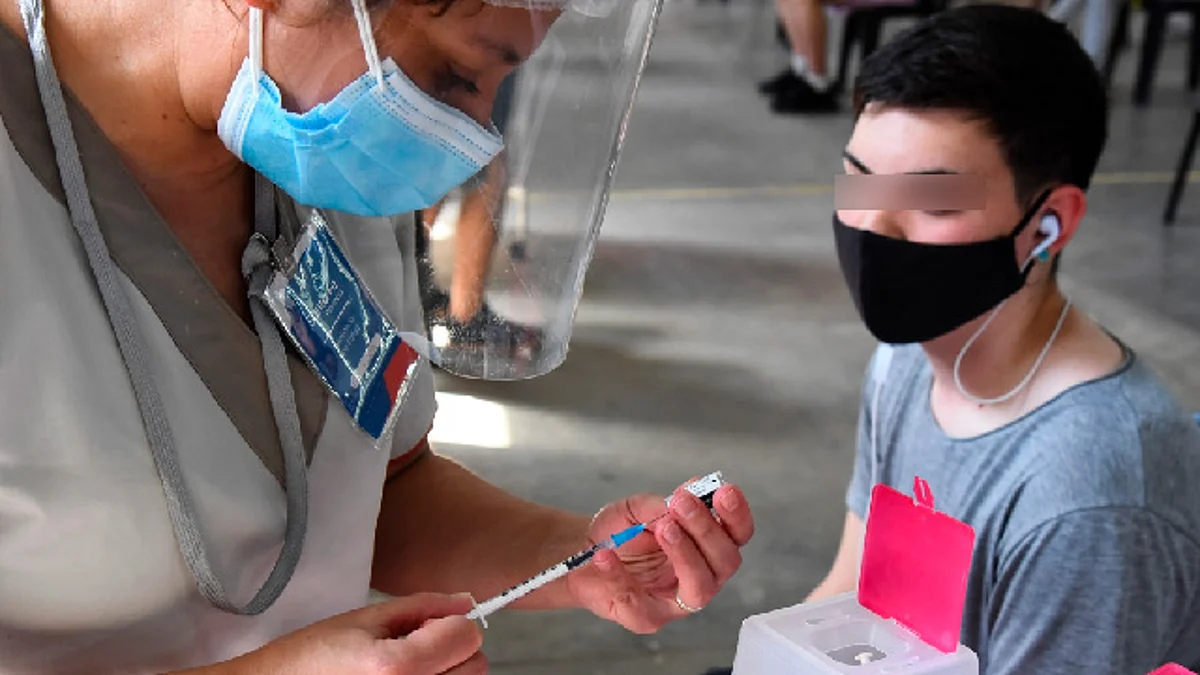 Michoacán: 20 amparos más para que niños de 12 a 17 años reciban vacuna