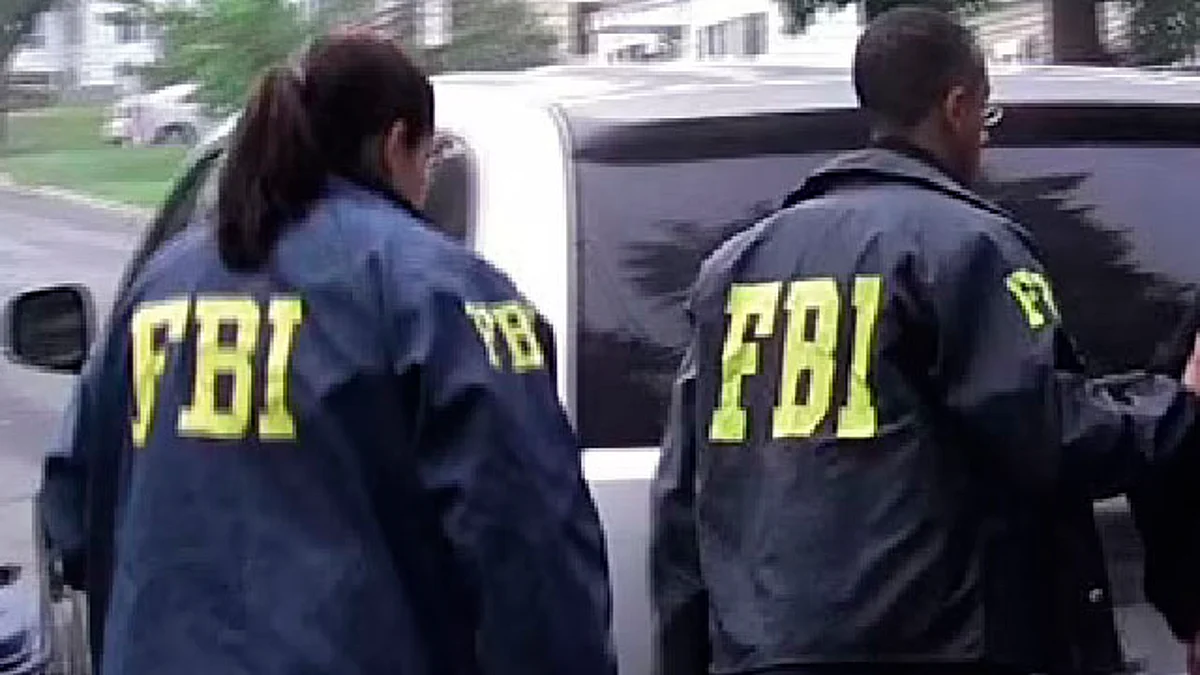 Piden al FBI investigar "linchamiento" de un mexicano colgado en un árbol