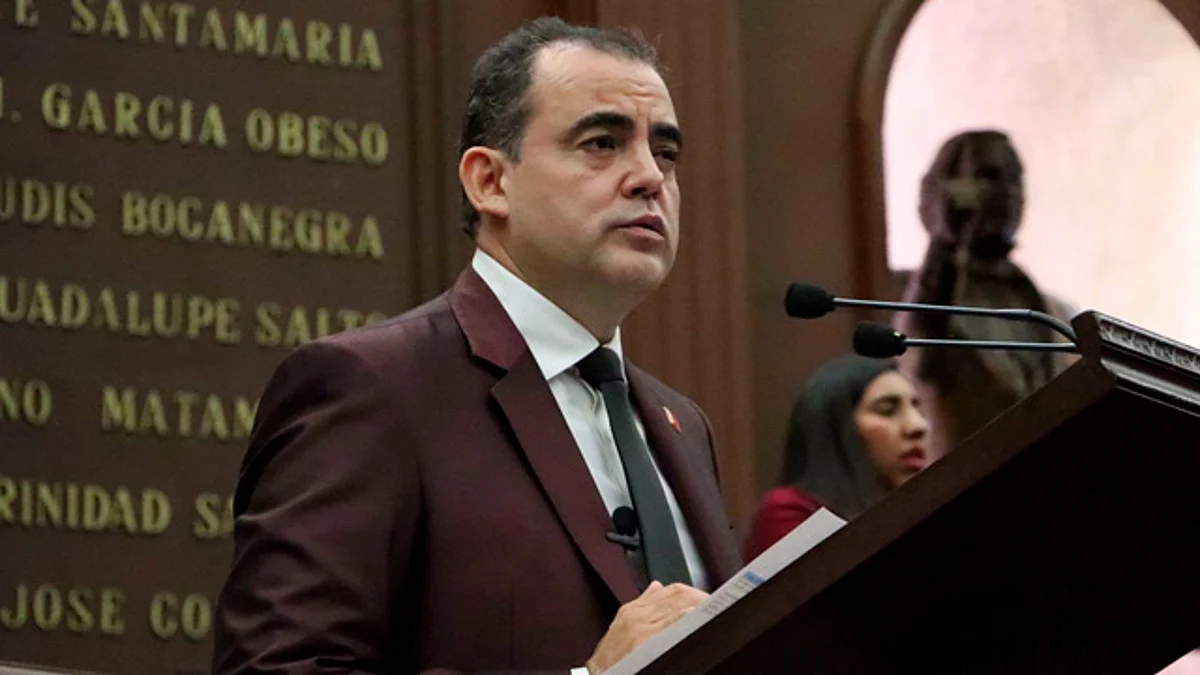 Presenta Balta Gaona iniciativa para programa de licencias permanentes