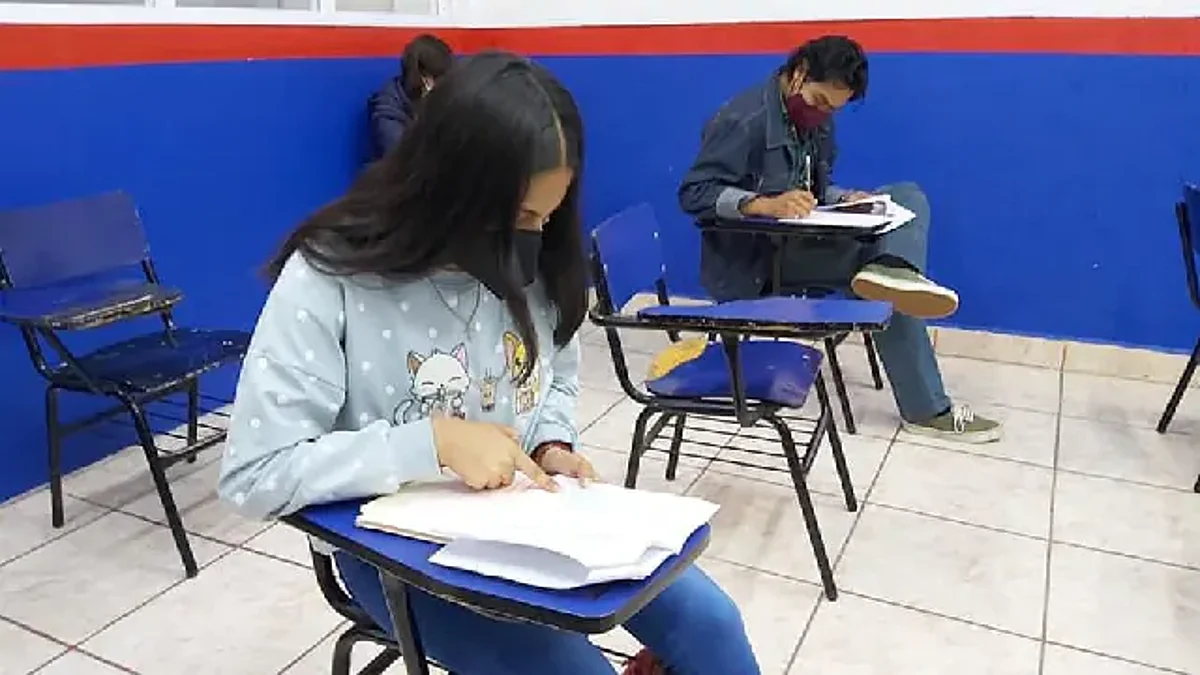 Michoacán, con mayoría de prepas y universidades públicas en clases presenciales