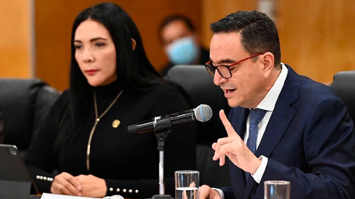 Carlos Soto pide apoyo a diputados federales para el rescate del Río Duero