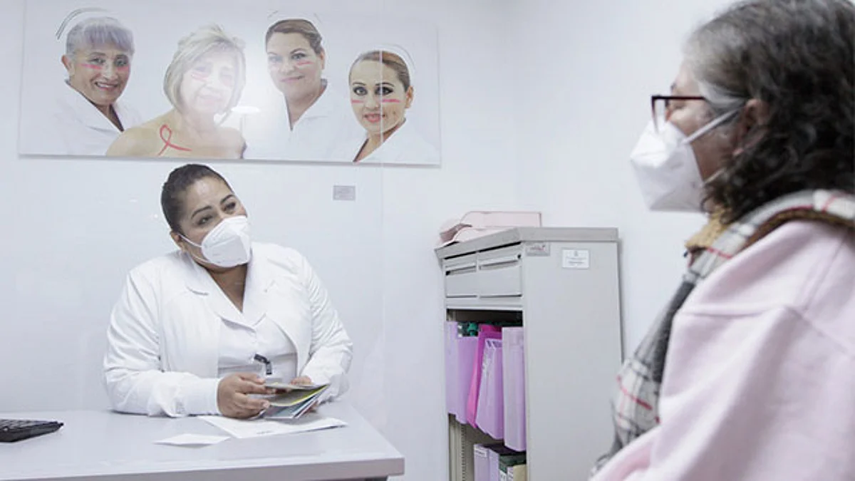 IMSS apoyo en manejo emocional a mujeres con cáncer de mama