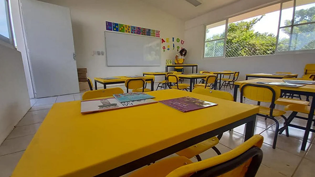 Suspenden clases en 7 municipios de Michoacán por paso de huracán "Rick"