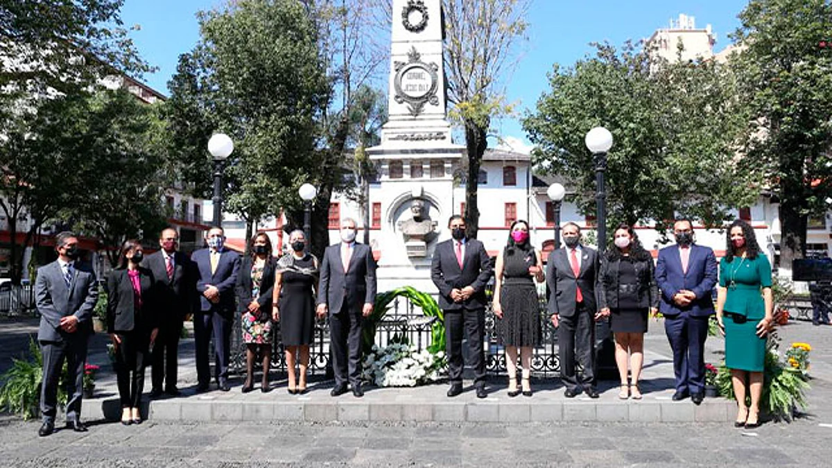 Acude Bedolla al Aniversario Luctuoso Mártires de Uruapan