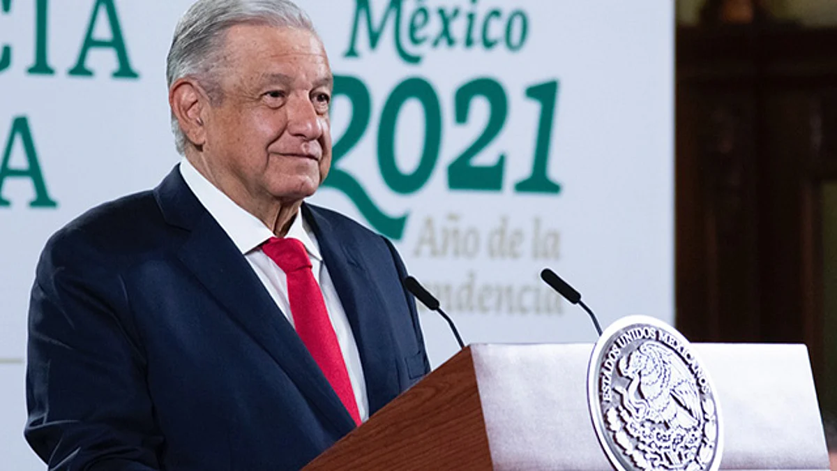 "Usaban el dinero para otras cosas": AMLO, sobre adeudo a profesores en Michoacán
