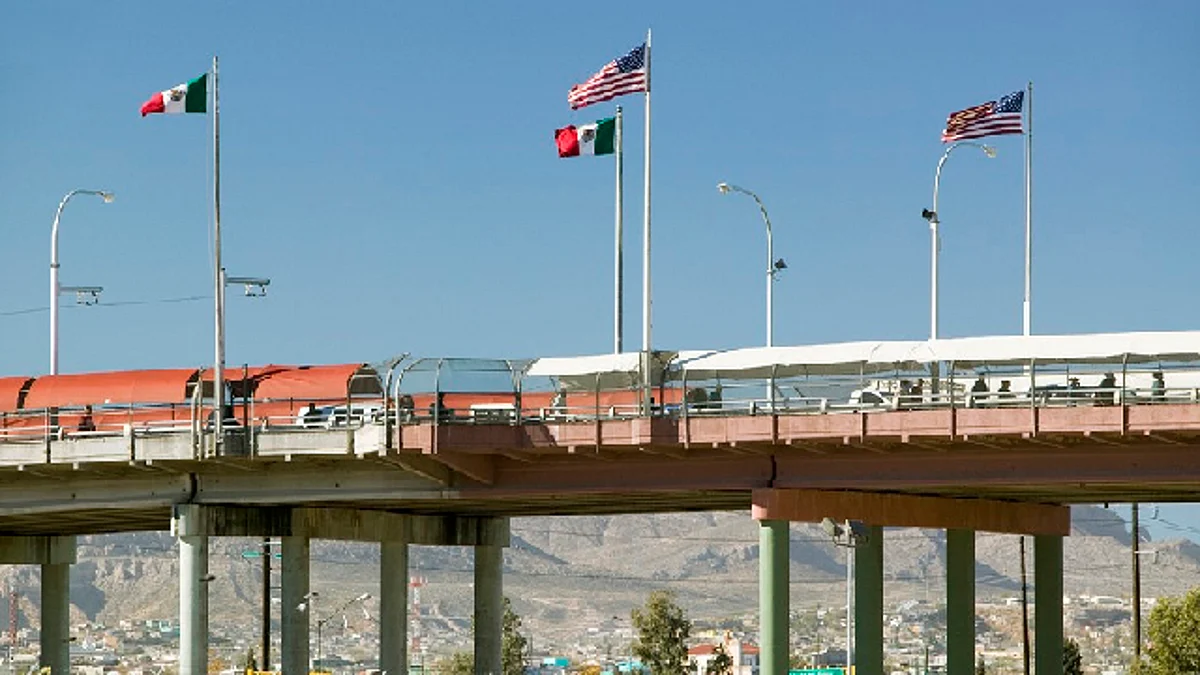 Abrirán frontera con EU a actividades no esenciales el 8 de noviembre