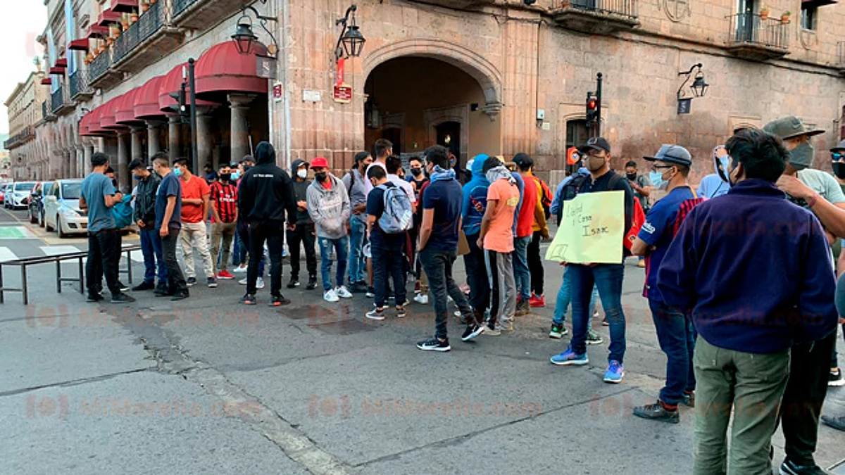 CUL bloquea avenida Madero; exigen se libere casa Isaac Arriaga
