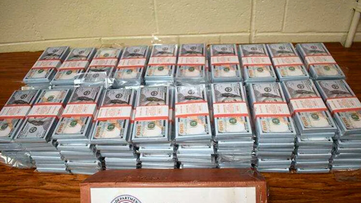 Decomisan más de 6.5 mdd falsos registrados como dinero para el juego Monopoly