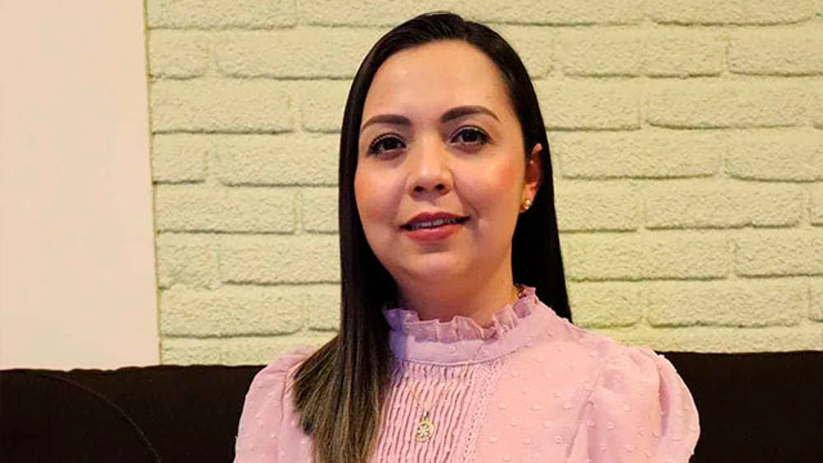 Llama Liz Hernández a promover la cultura de prevención en cáncer de mama