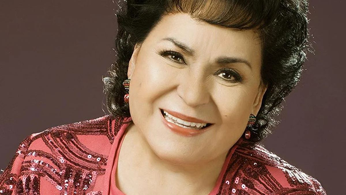 Hospitalizan de emergencia a la actriz Carmen Salinas