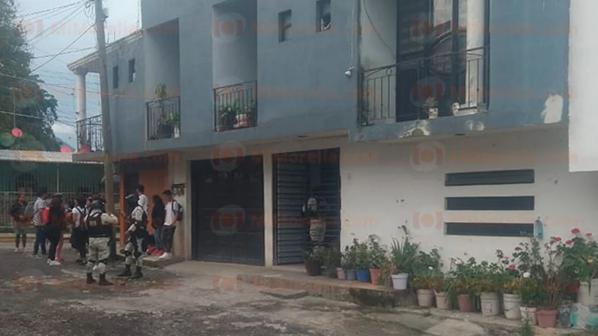 Michoacán: tocan a la puerta de su casa y la matan a balazos