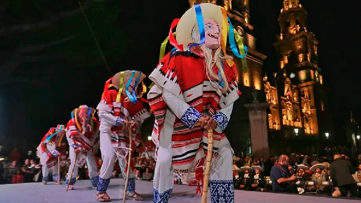 Danza, café y champurrado gratis por aniversario de la Revolución en Morelia