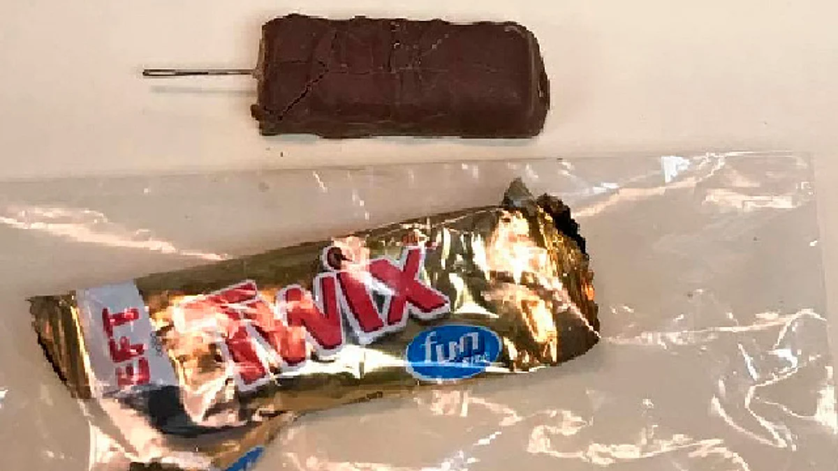Hallan agujas dentro de chocolates que recibieron los niños en Halloween