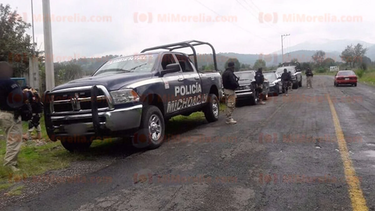 Hallan dos cadáveres en la carretera Zitácuaro-Tuzantla; suman 6 asesinados