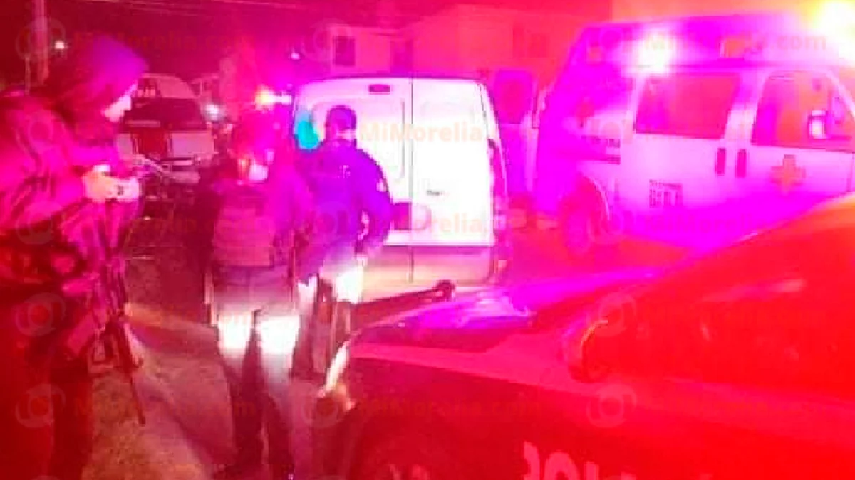 Sujetos a bordo de un taxi balean a un automovilista, en Morelia