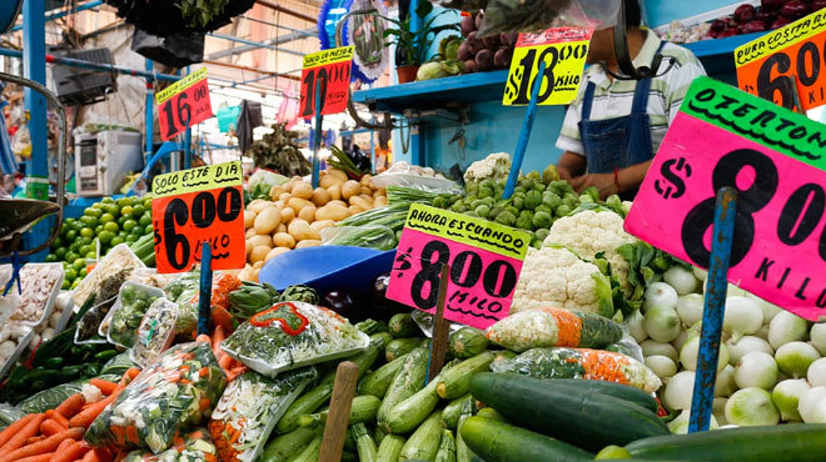 Inflación rebasaría el 7% este año: subgobernador del BdeM