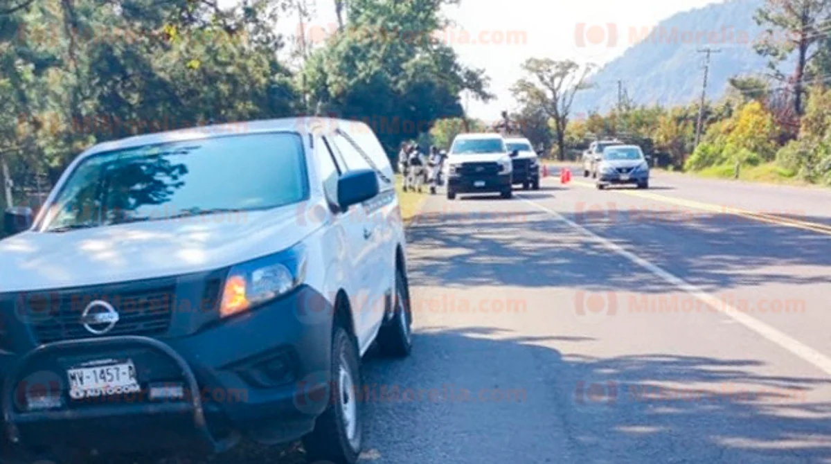 Muere en accidente sobre carretera de Michoacán; no saben quién es