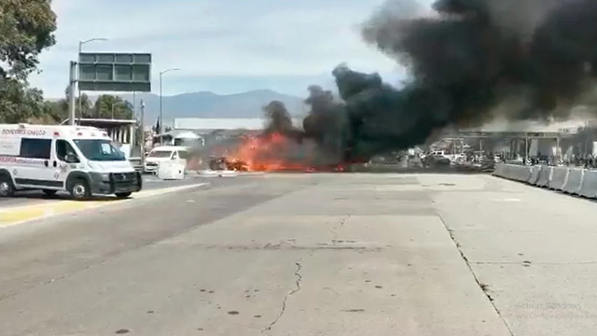 Confirman al menos 15 personas calcinadas tras accidente en la México-Puebla