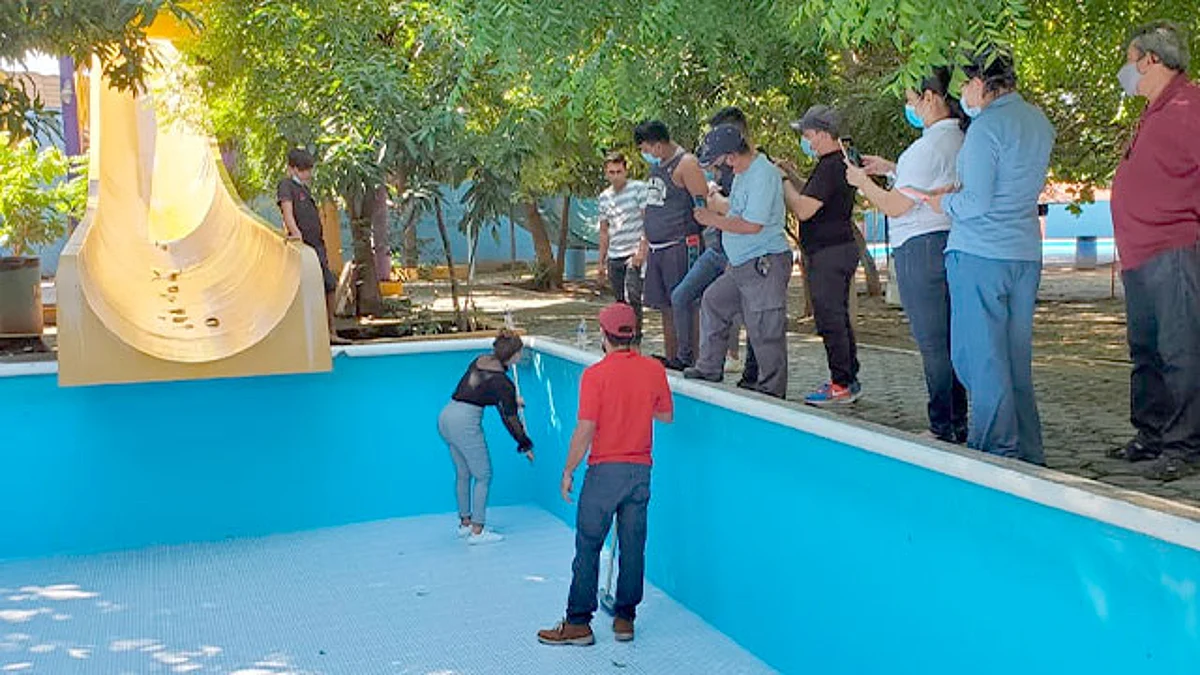Por temporada vacacional, realizan muestreo de albercas y balnearios en Michoacán
