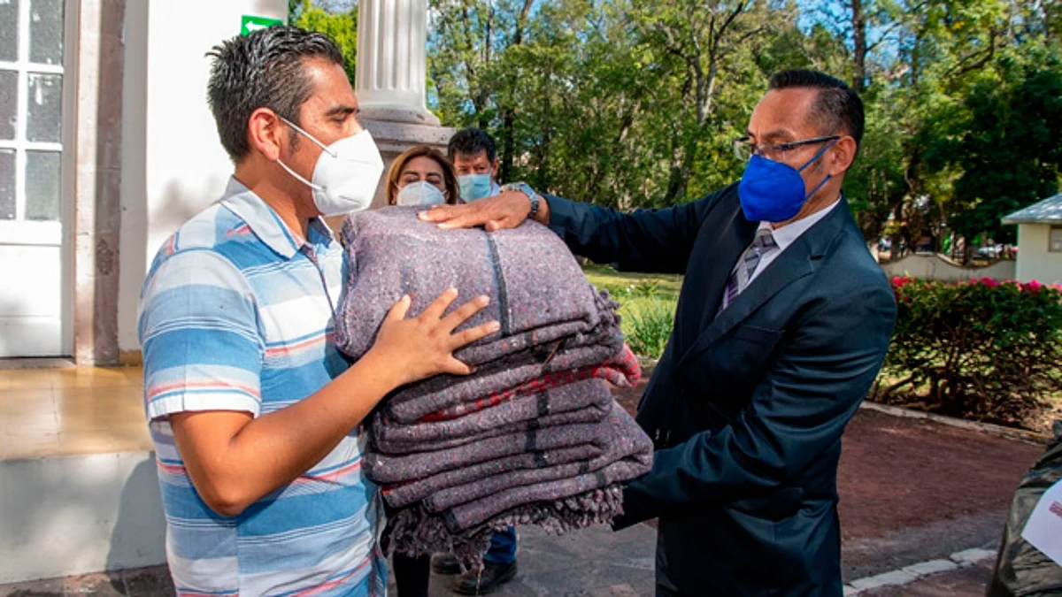 ¿Tienes una cobija que te sobre? Puedes donarla a personas vulnerables