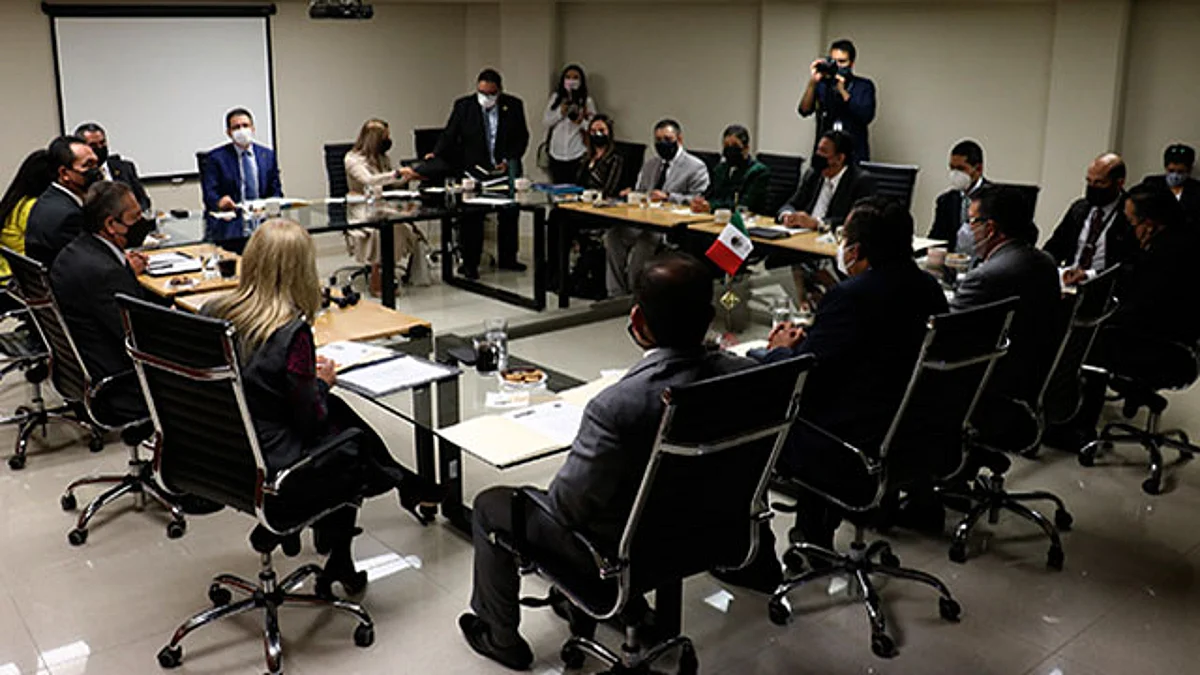 Reitera magistrado voluntad y disposición del PJM para mejorar operatividad de justicia penal oral