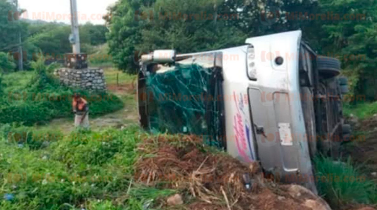 Se accidenta autobús; hay siete heridos, en Guerrero