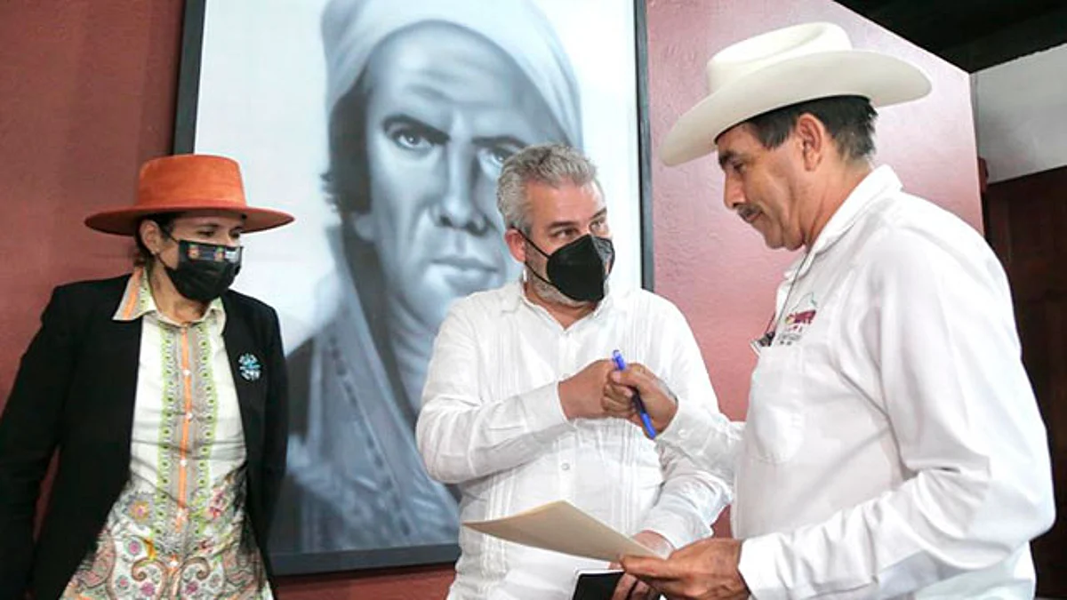 Bedolla plantea apoyos a municipios con fondos específicos para el 2022