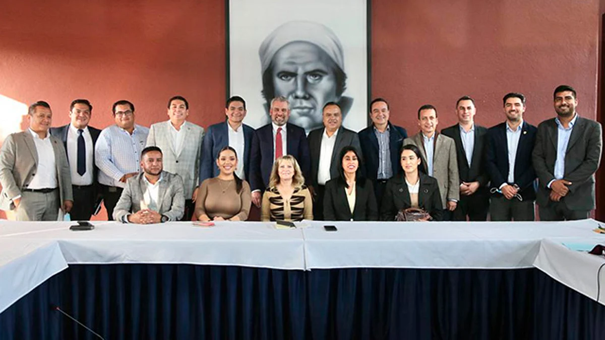 Bedolla y alcaldes del PAN trabajarán en unión por desarrollo de municipios