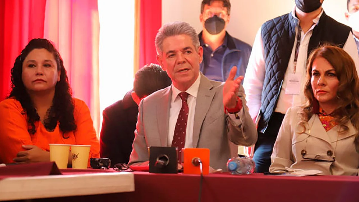 Pedimos que se les cumpla a los maestros lo que se prometió: Hernández Peña