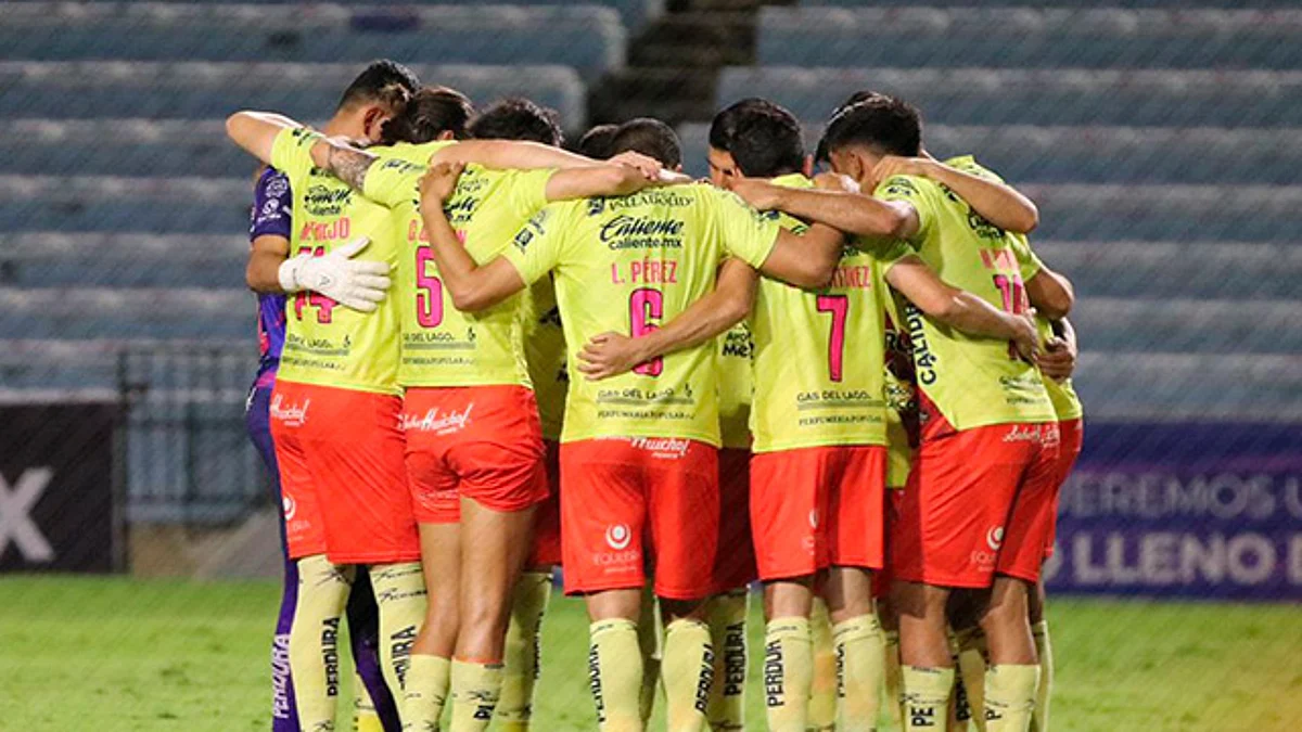 Los Canarios tuvieron nuevamente mayor posesión de balón en el primer tiempo, pero poca claridad a la ofensiva