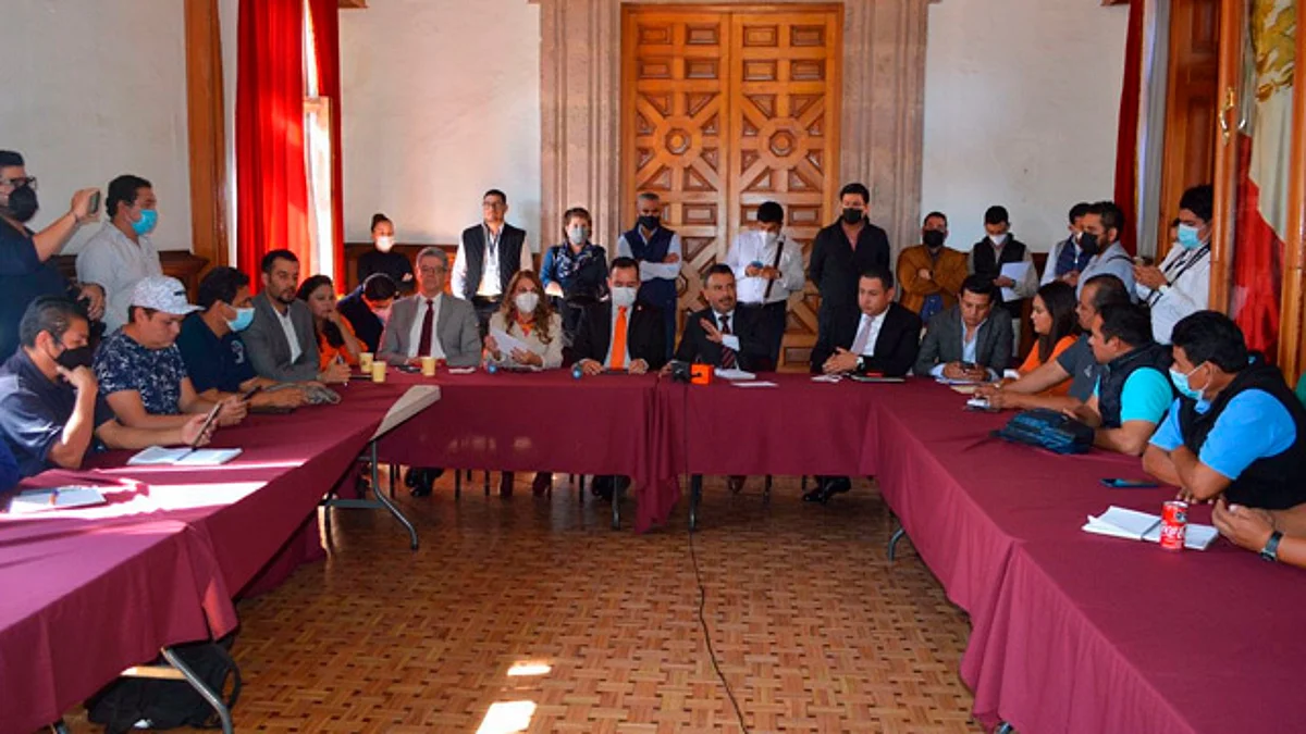 Acuerdan diputados establecer Mesa de Trabajo con integrantes de la CNTE