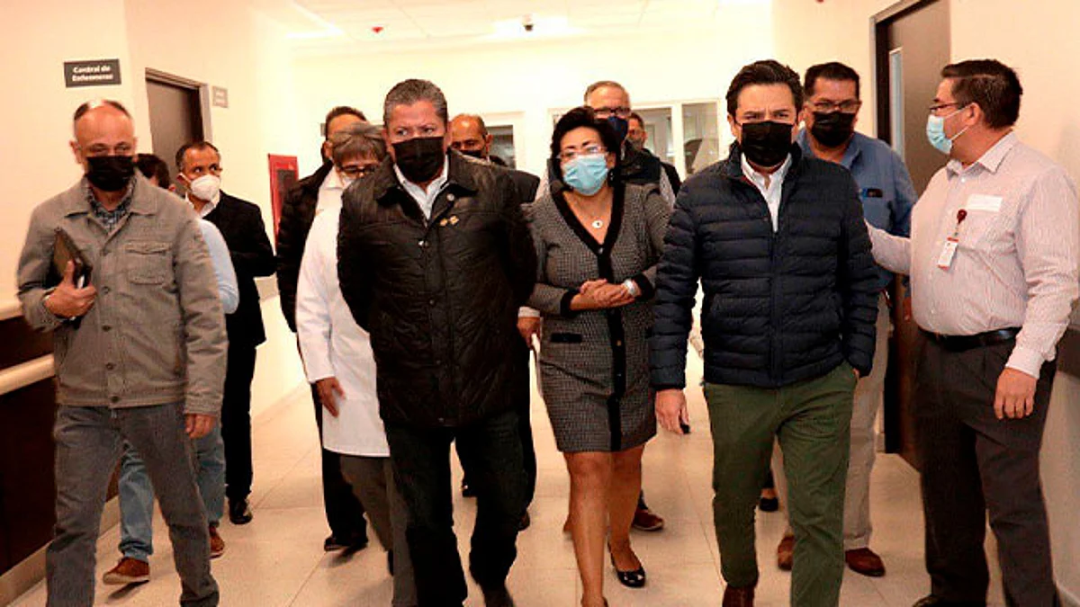 Director general del IMSS y gobernador de Zacatecas visitan Hospital de la Mujer en Fresnillo