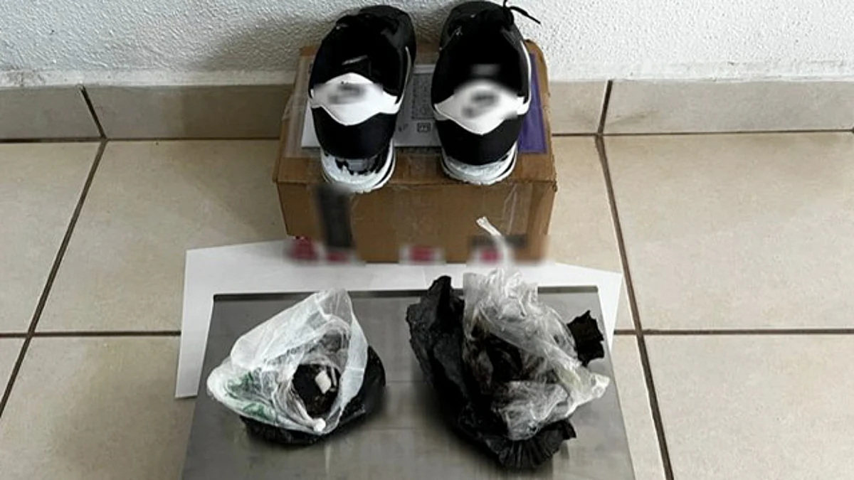 En Morelia, hallan droga en tenis con doble fondo; iban a ser enviados a EU