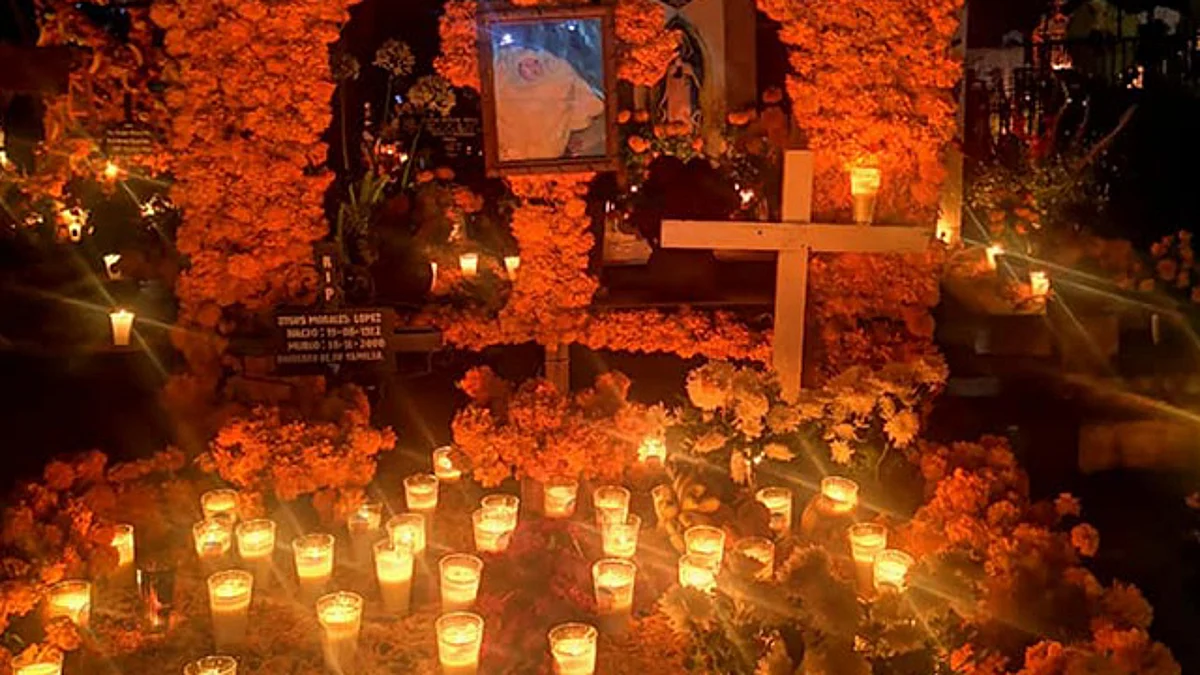 Lo que tienes que saber de los altares de muertos de 3 culturas michoacanas