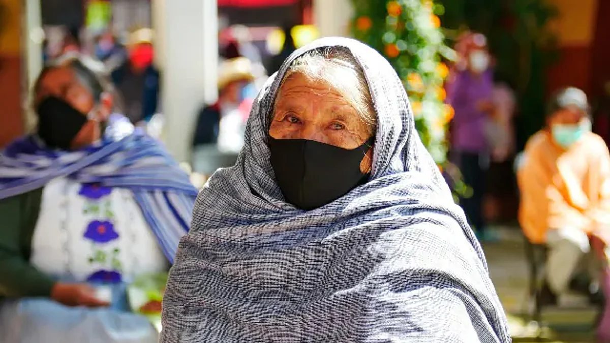 Continúa Bienestar Michoacán entrega de tarjetas a Adultos Mayores