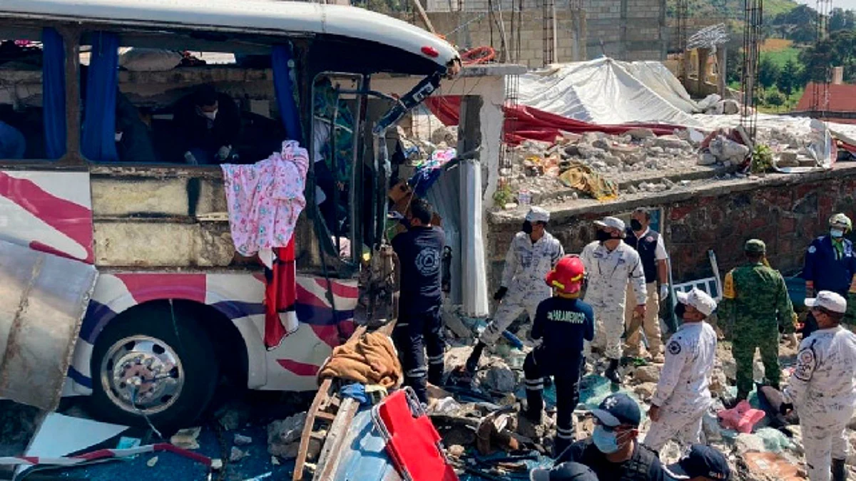 Revelan nombres de heridos en accidente de autobús de peregrinos