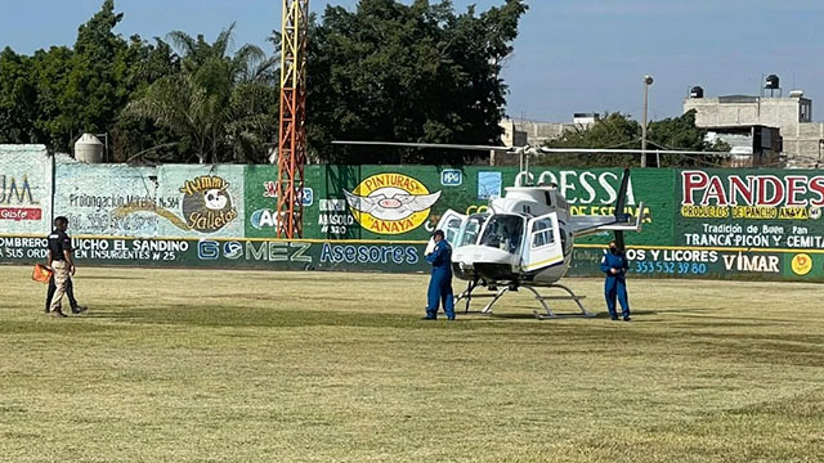 Tras accidente en Edomex, trasladan en helicóptero a familiares de los heridos