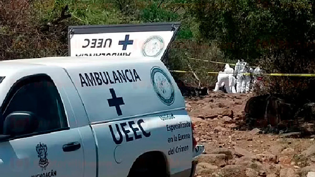 Sube a 4 el número de cuerpos hallados en fosa de Chilchota