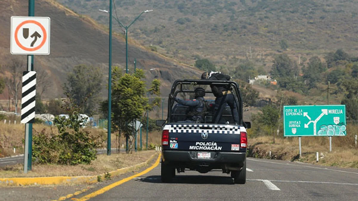 SSP inspecciona caminos de los municipios de Morelia y Lagunillas