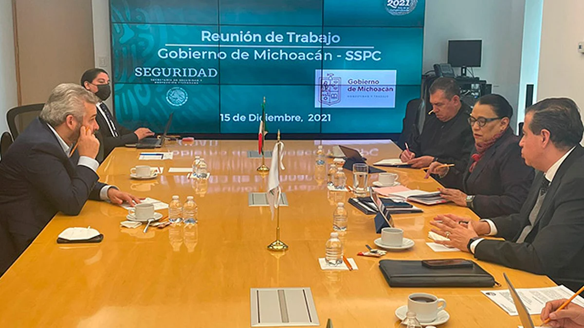 Revisaron el avance de la Comisión para la Pacificación a Coalcomán y Tepalcatepec